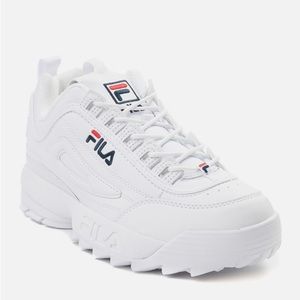 like new fila sneakers